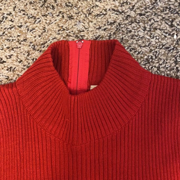 Red tank top sweater - Picture 2 of 3